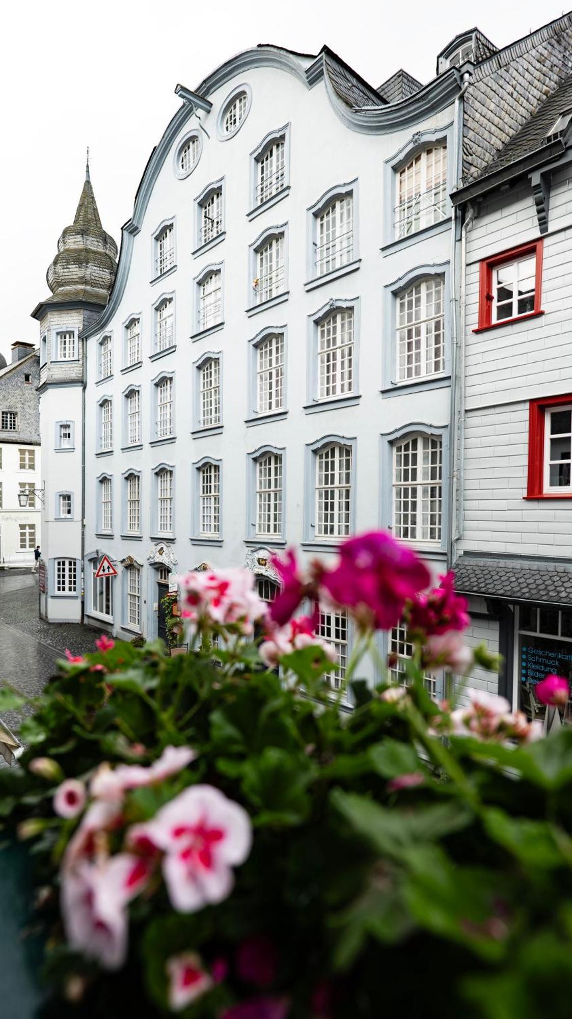 Hotel Royal Monschau Buitenkant foto